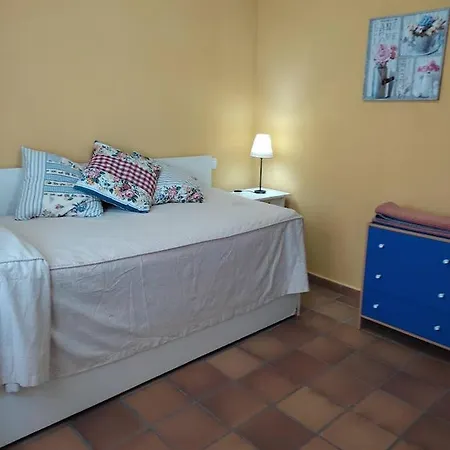 Apartament Spacious House In La Vistilla